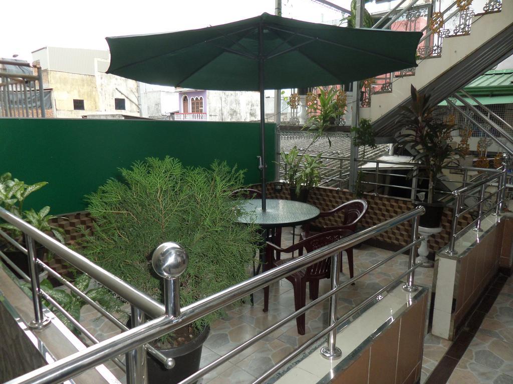 Brighten Hotel Colombo Exterior photo