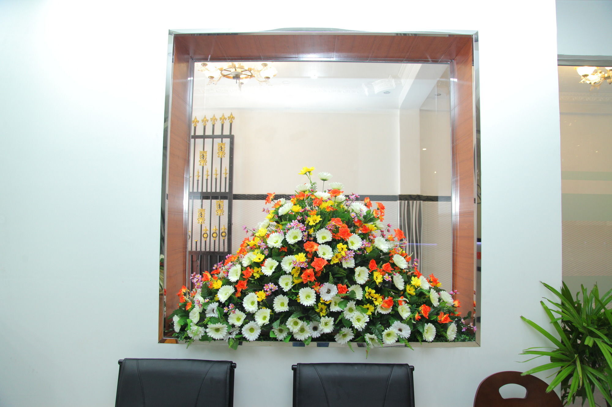 Brighten Hotel Colombo Exterior photo